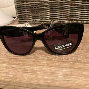 Steve Madden Sunglasses